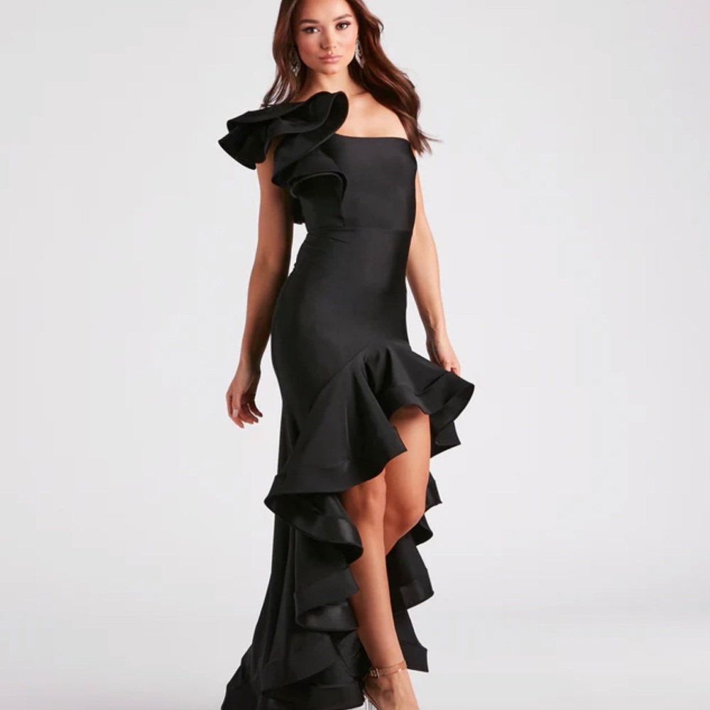 Windsor Audrey Formal Ruffled One Shoulder black Dress gown slit maxi timeless